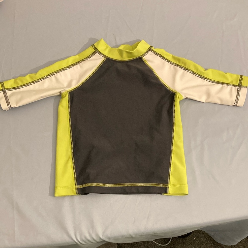 Circo boys rash gaurd
